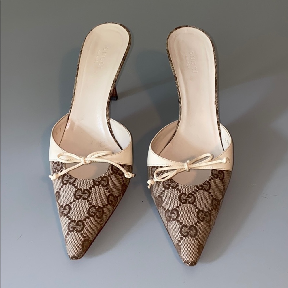 GUCCI MONOGRAM CANVAS KITTEN HEEL MULE